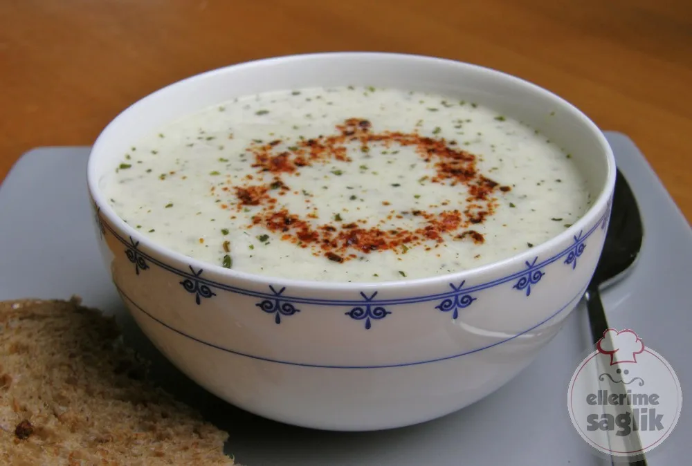 Mantılı Yoğurt Çorbası