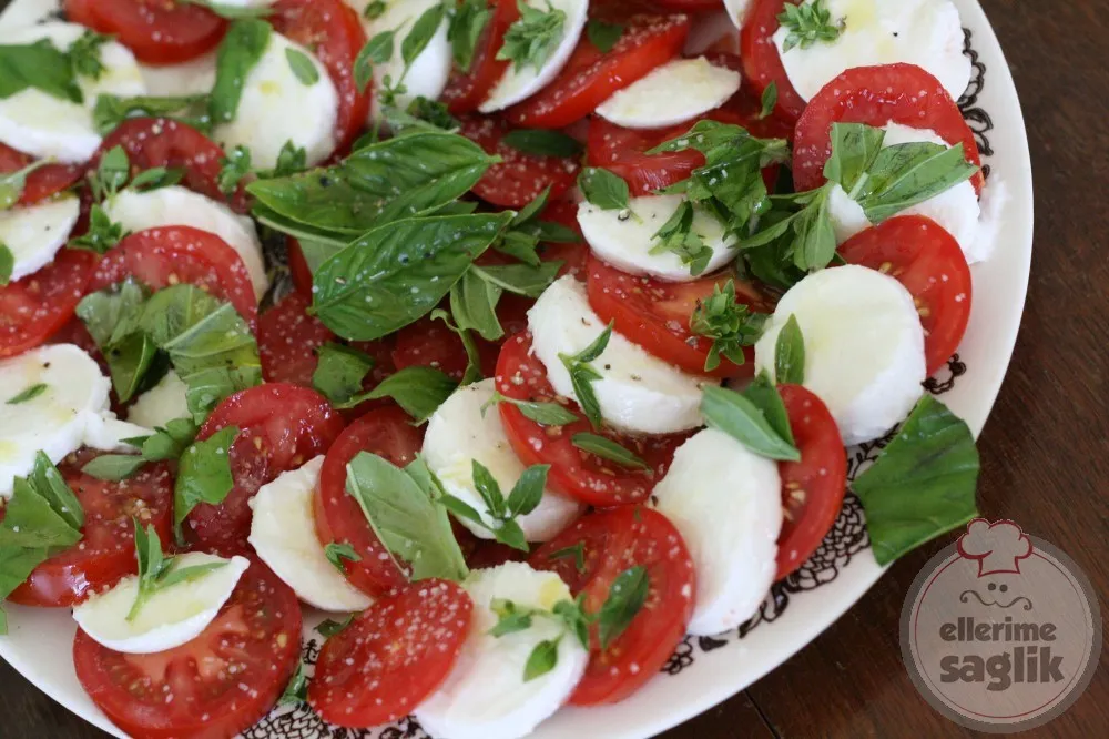 Peynir Salatası