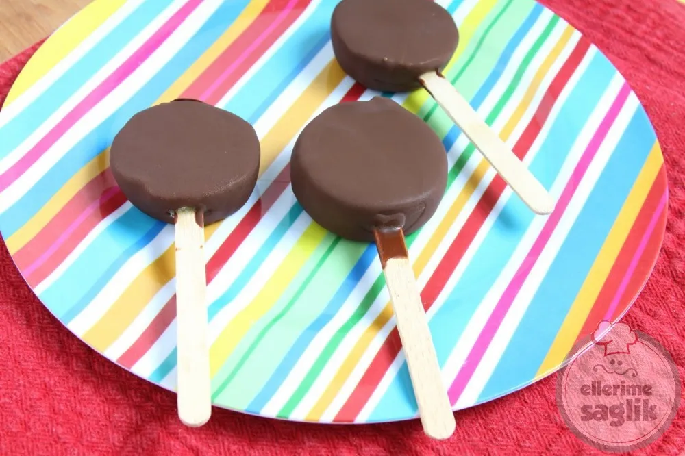 Çikolata Kaplı Kivili Lolipop