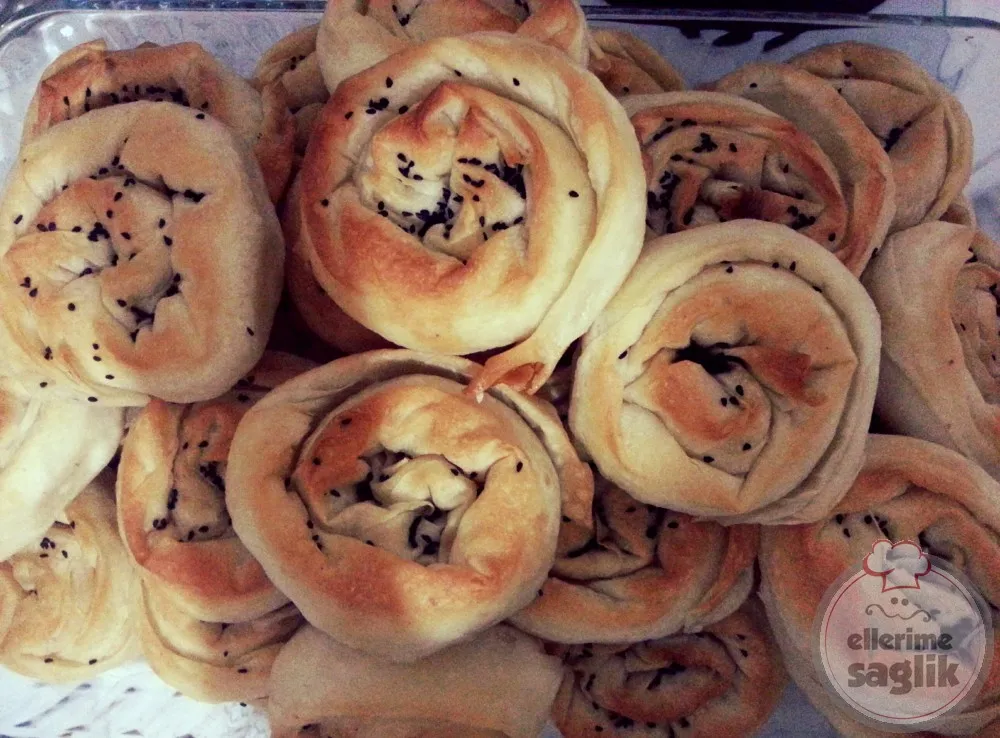 Patatesli Gül Böreği