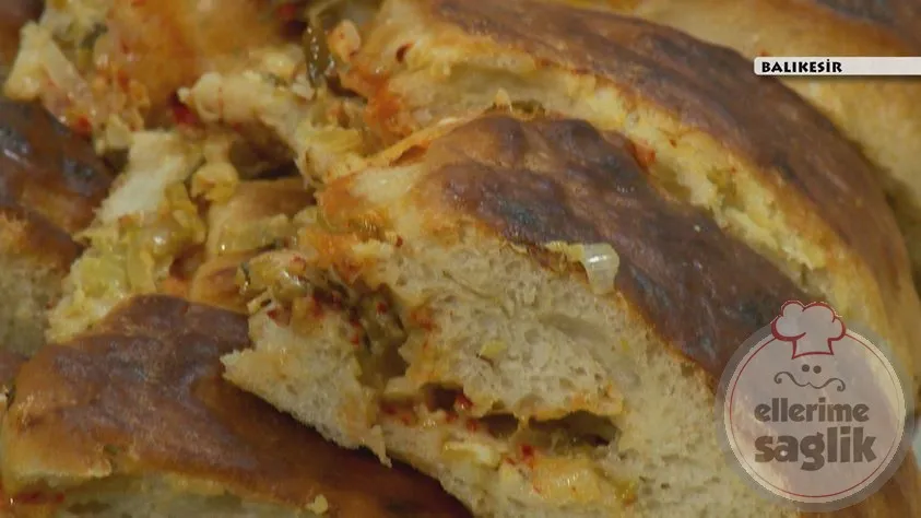 Pırasalı Pide Sinisi