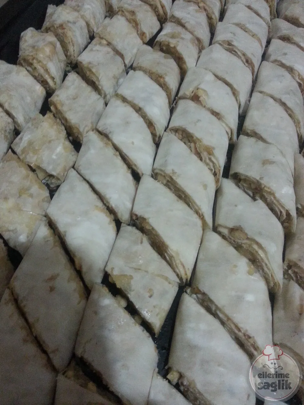 Tahinli Kuru Baklava
