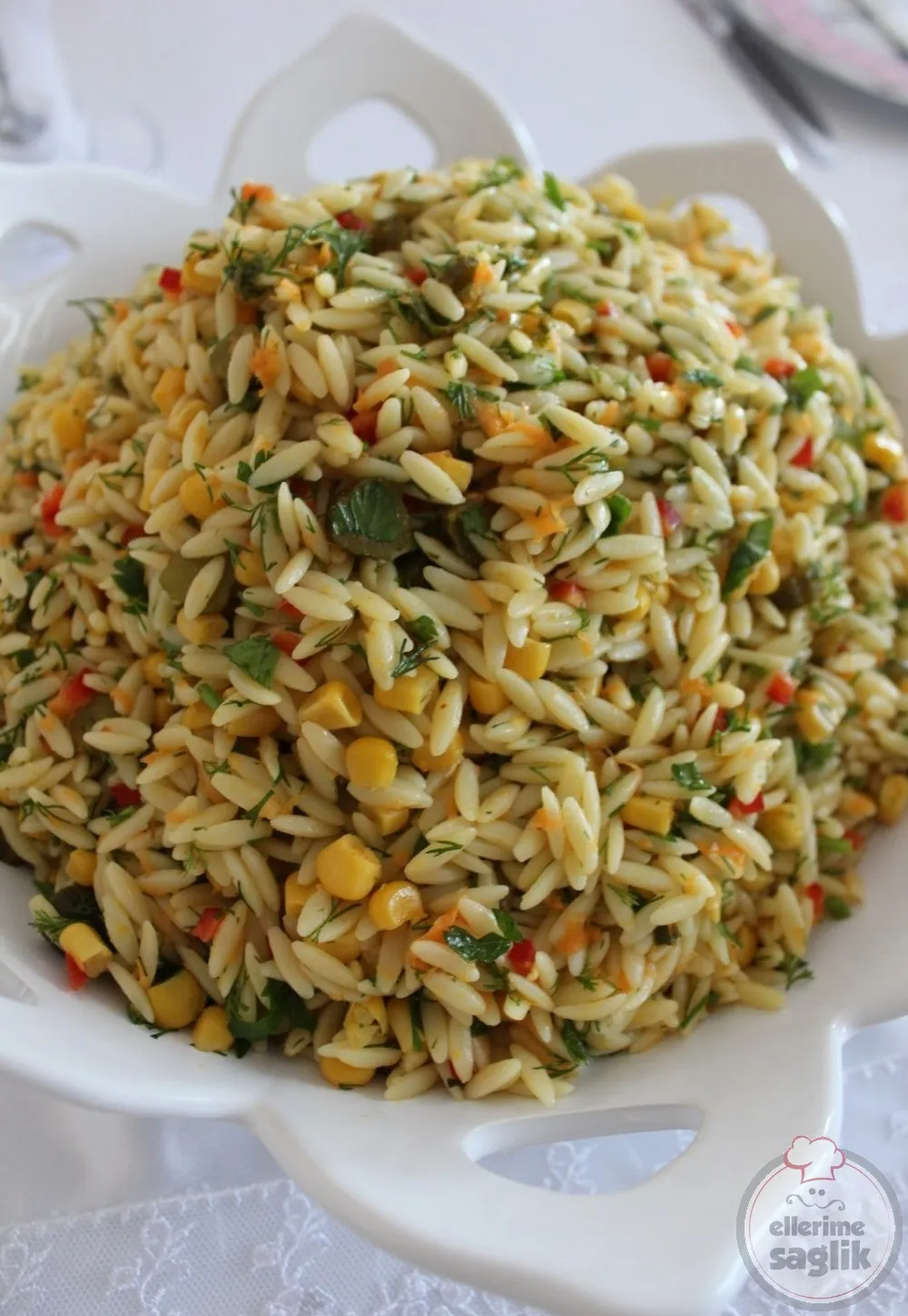 Tavuklu Arpa Şehriye Salatası