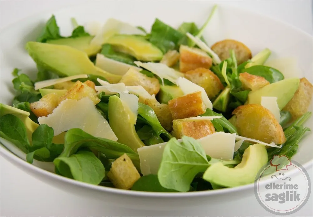Avokado Salatası