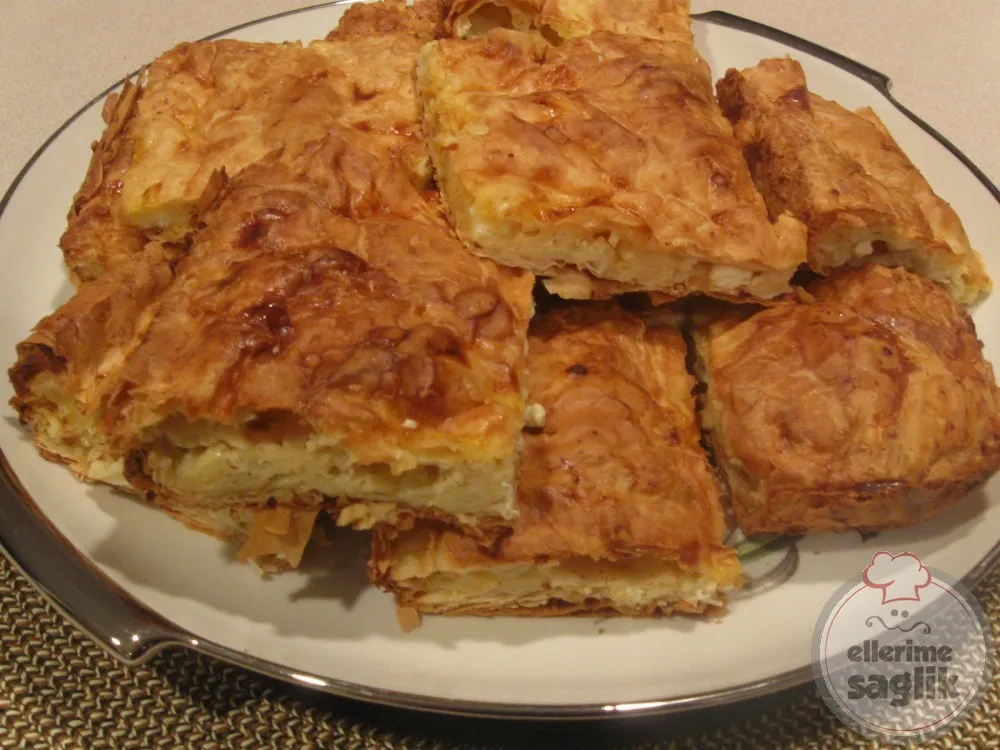Baklava Yufkasında Börek