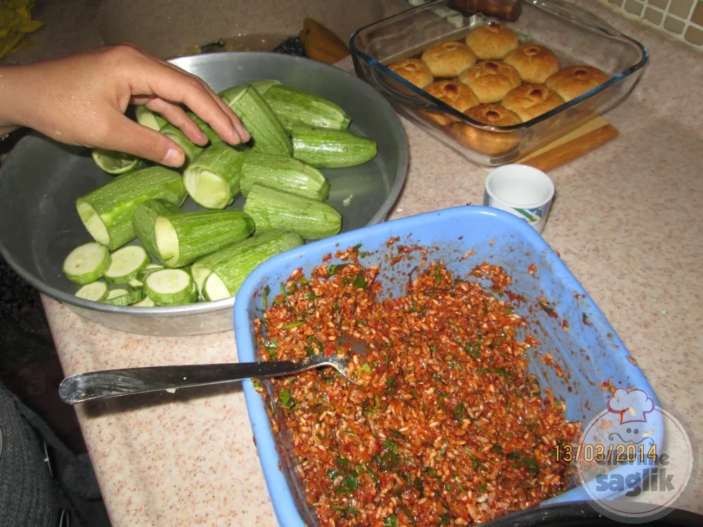 Maraş Usulü Acılı Kabak Dolma
