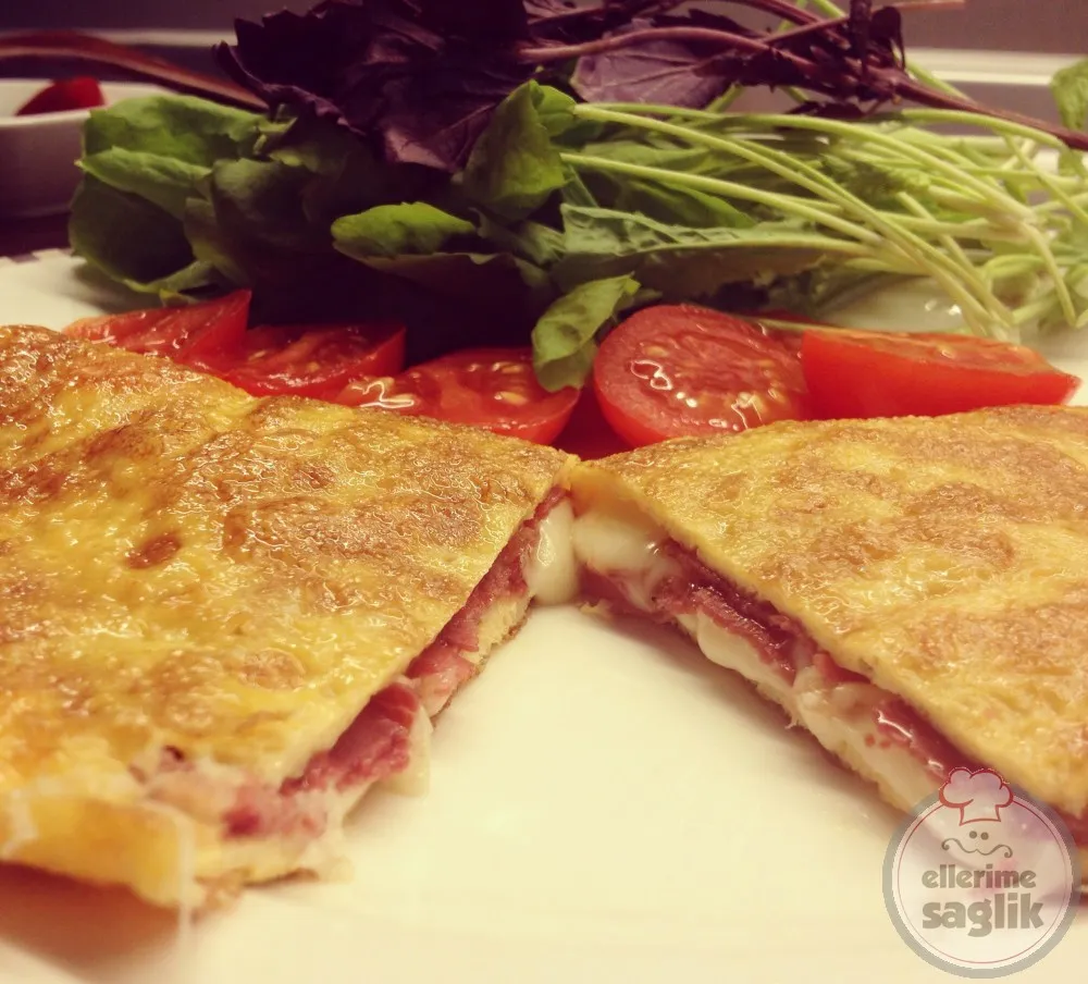Pastırmalı Kaşarlı Omlet