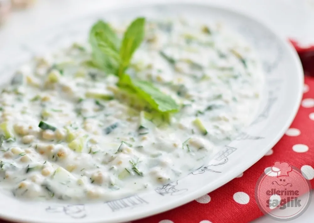 Buğdaylı Semizotu Salatası