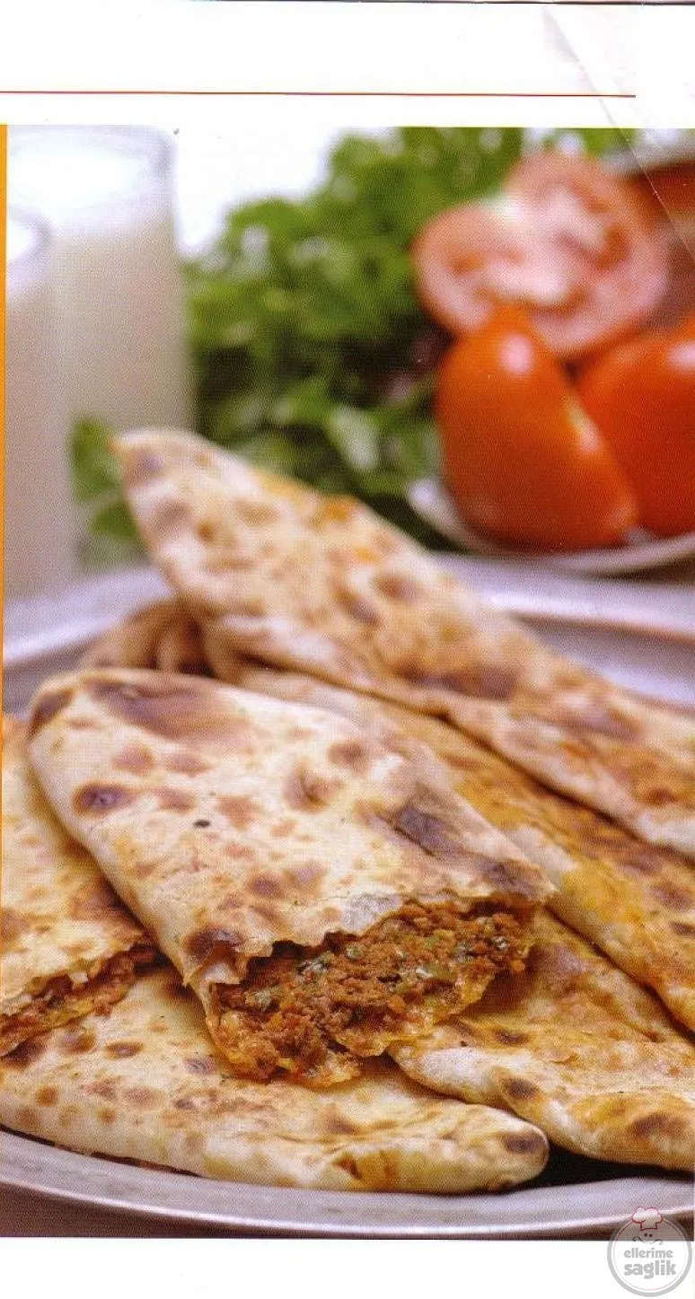 Sembusek(Kapalı Lahmacun)