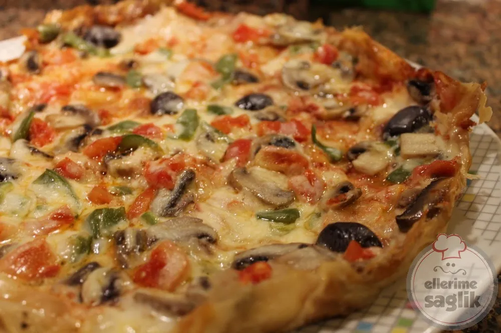 Yufkadan Pizza