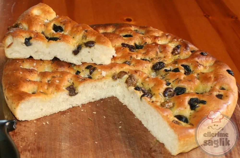 Zeytinli İtalyan Ekmeği (Focaccia)