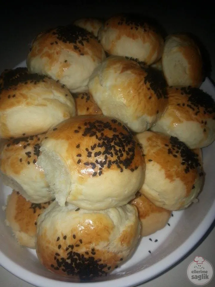 Kremalı Yumuşacık Poğaça